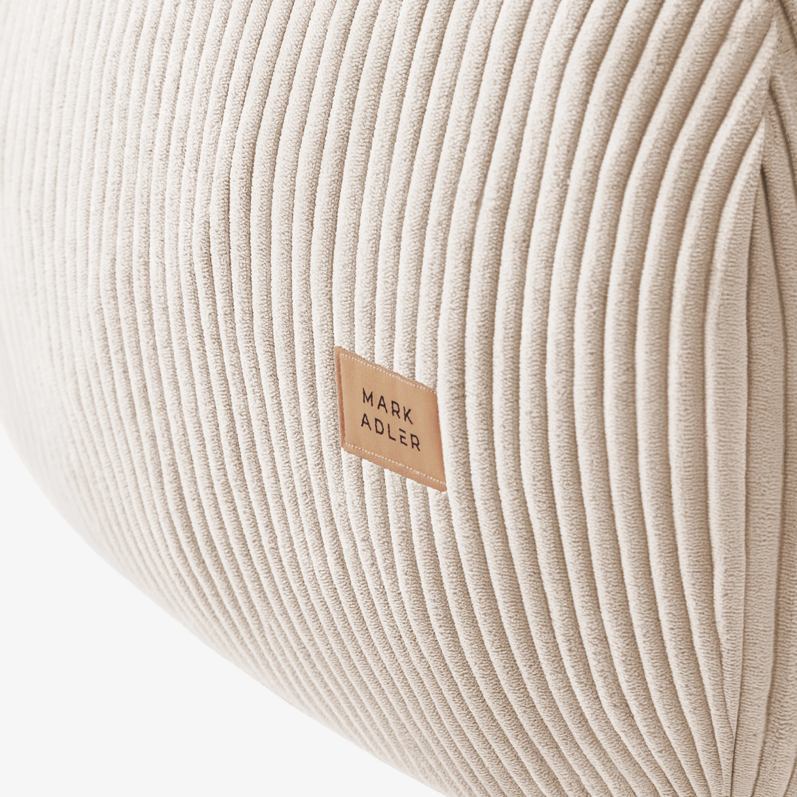 Sztruksowa pufa worek beżowa Mark Adler Comfy 1.0 Beige - Image 5